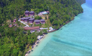 Koh Ngai Cliff Beach Resort surrounding